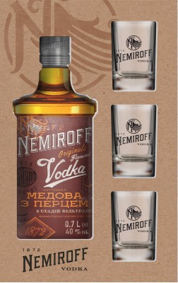 Настойка Nemiroff Українська медова з перцем 0.7 л 40% + 3 чарки