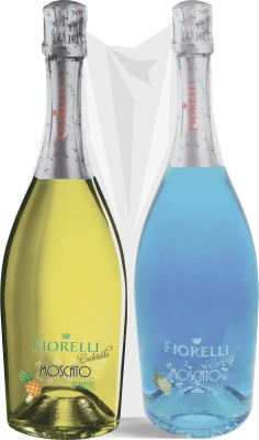 Набір винних напоїв ароматизованих Fiorelli Moscato Ananas солодкий золотистий 0.75 л 6.5% + Fiorelli Moscato Blue блакитний солодкий 0.75 л 6.5%