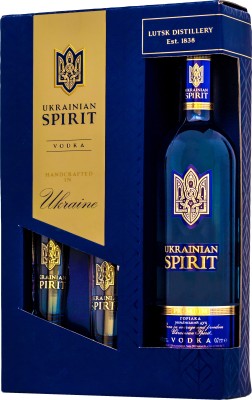 Горілка Ukrainian Spirit Український дух 0.7 л 40% подарункова упаковка із чарками