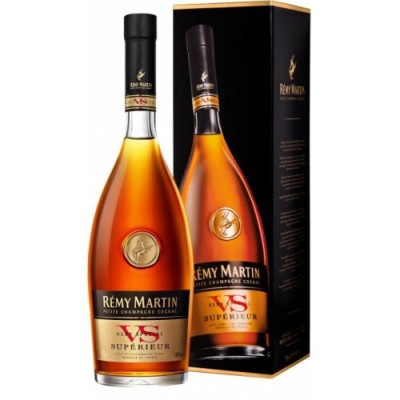 Коньяк Франции Remy Martin Superior VS / Реми Мартин Супериор ВС, 0.7 л, (под.уп.) [3024480003129]